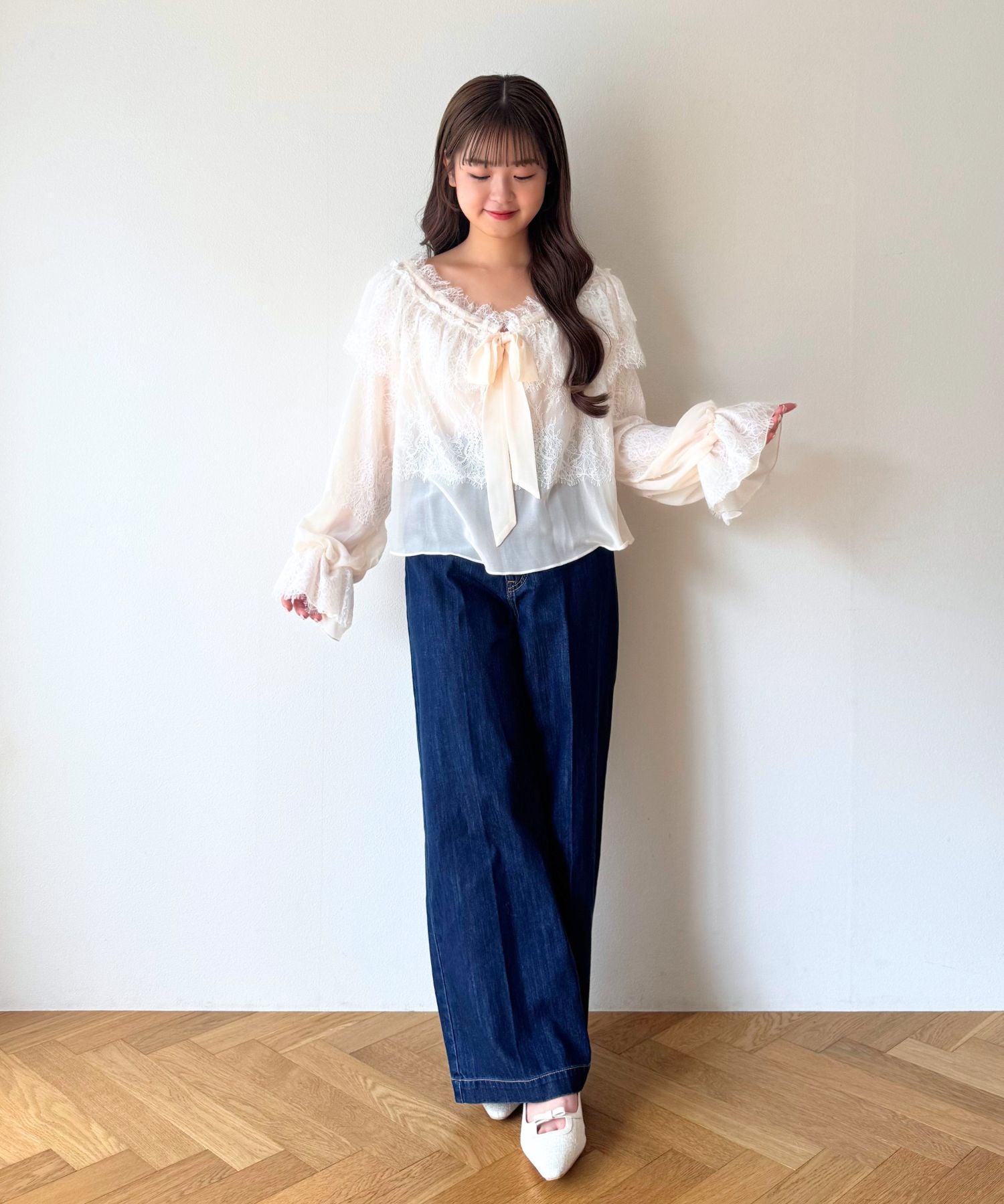 ティアードレースブラウス