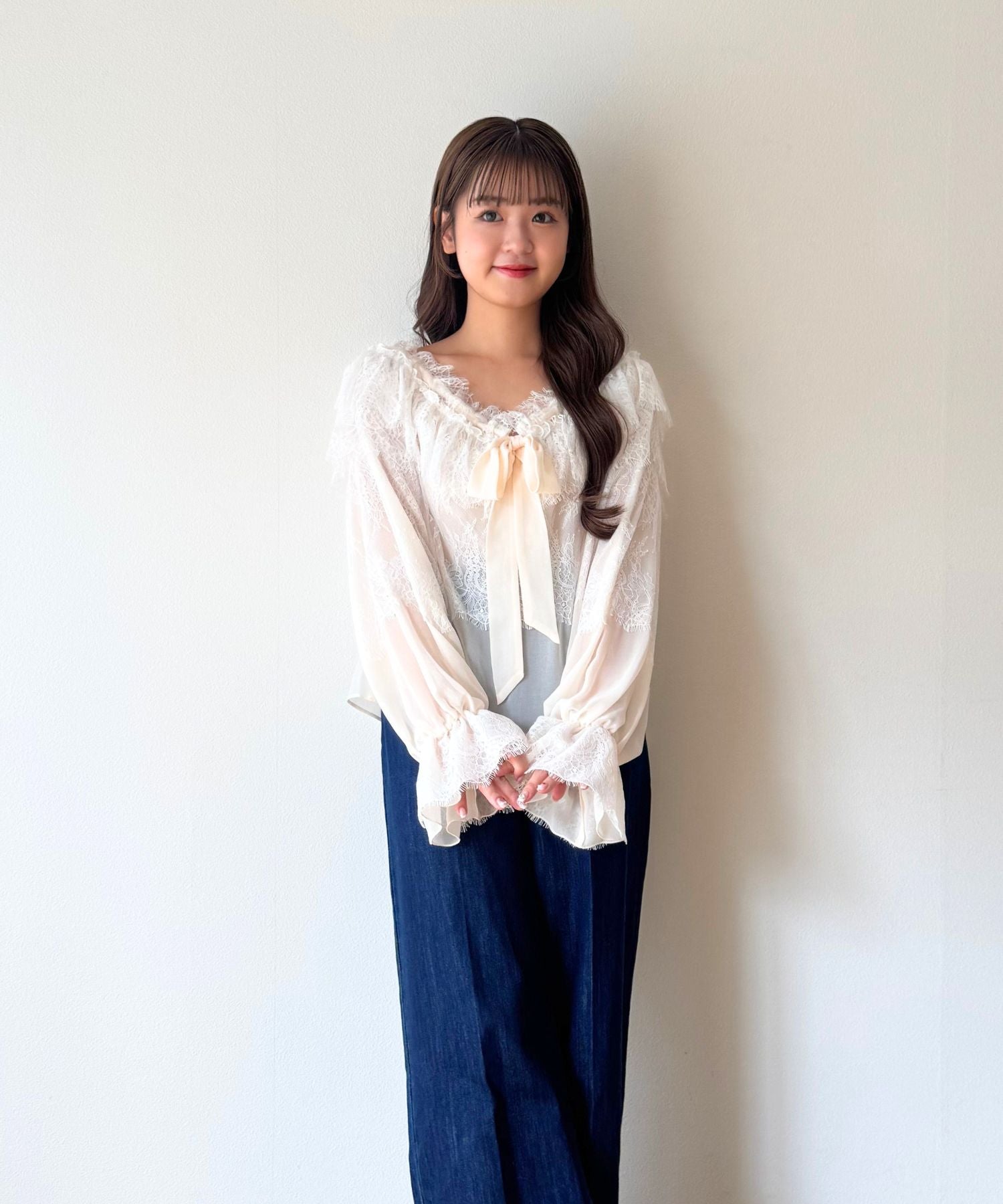 ティアードレースブラウス