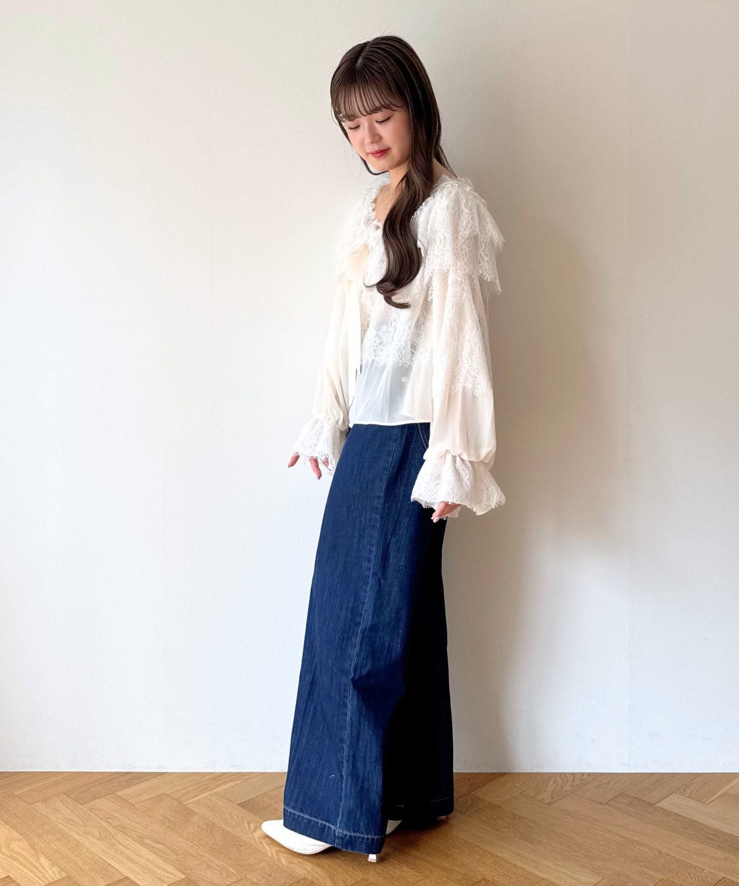 ティアードレースブラウス