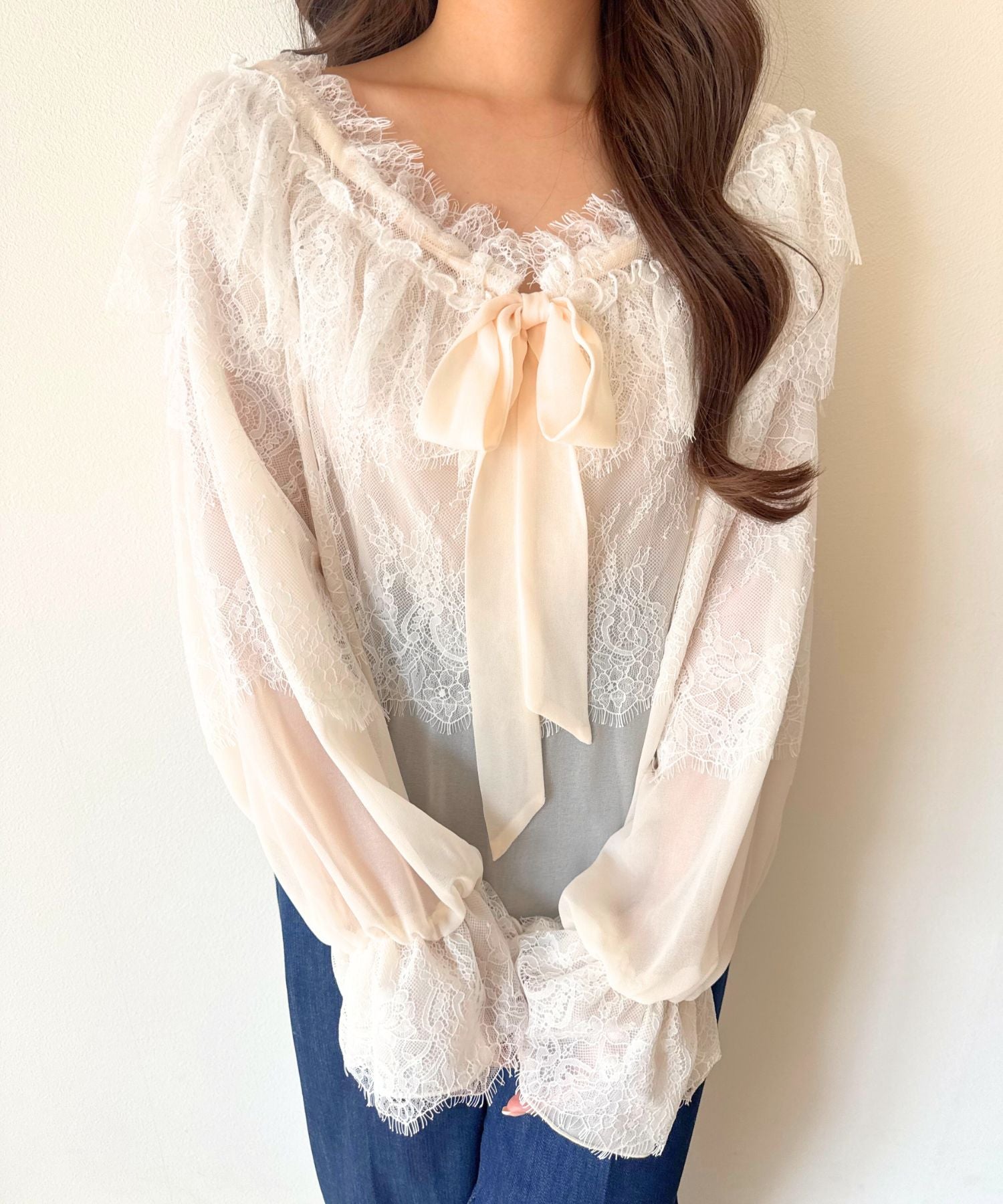 ティアードレースブラウス