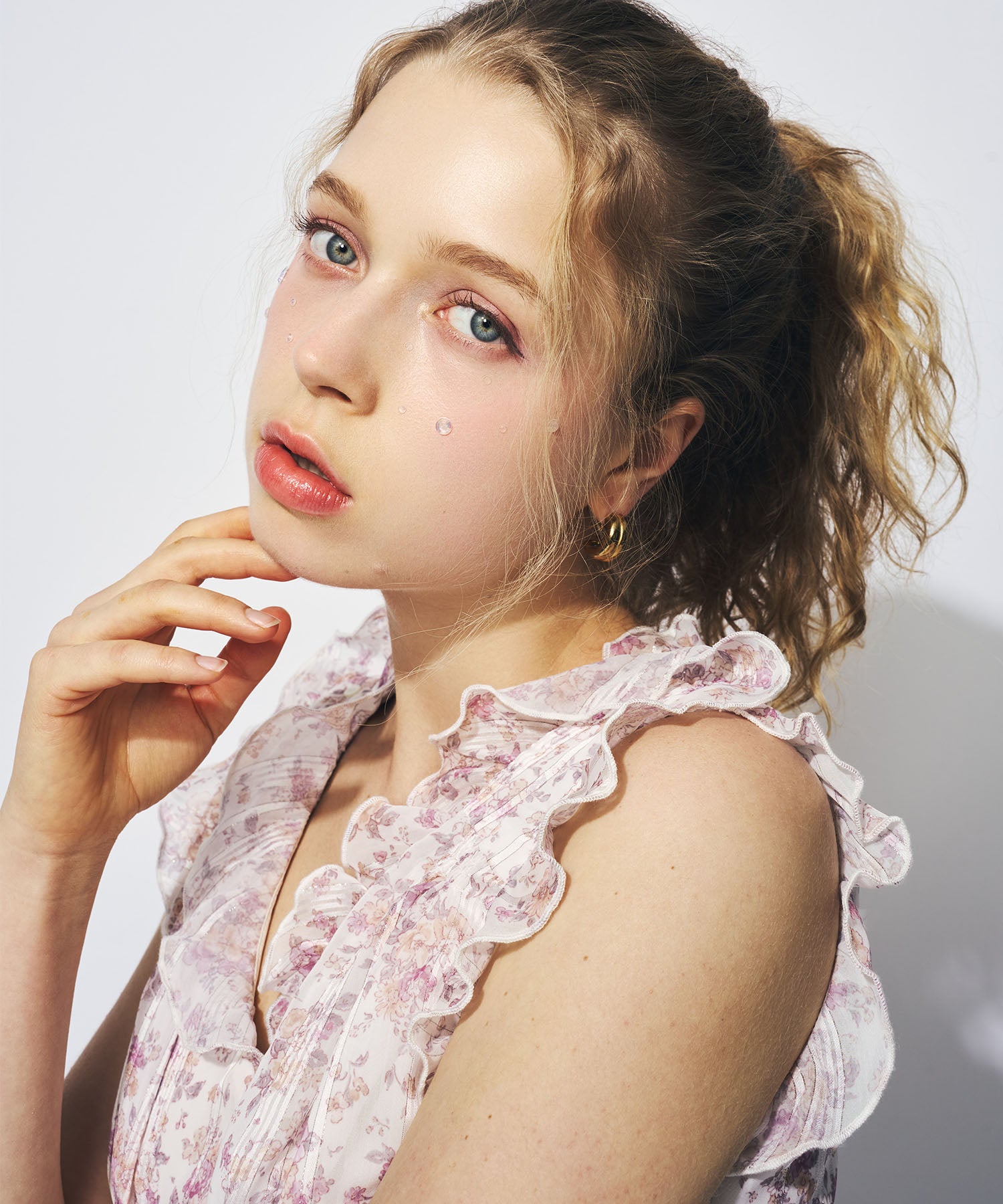 フルールラメシフォンフリルブラウス