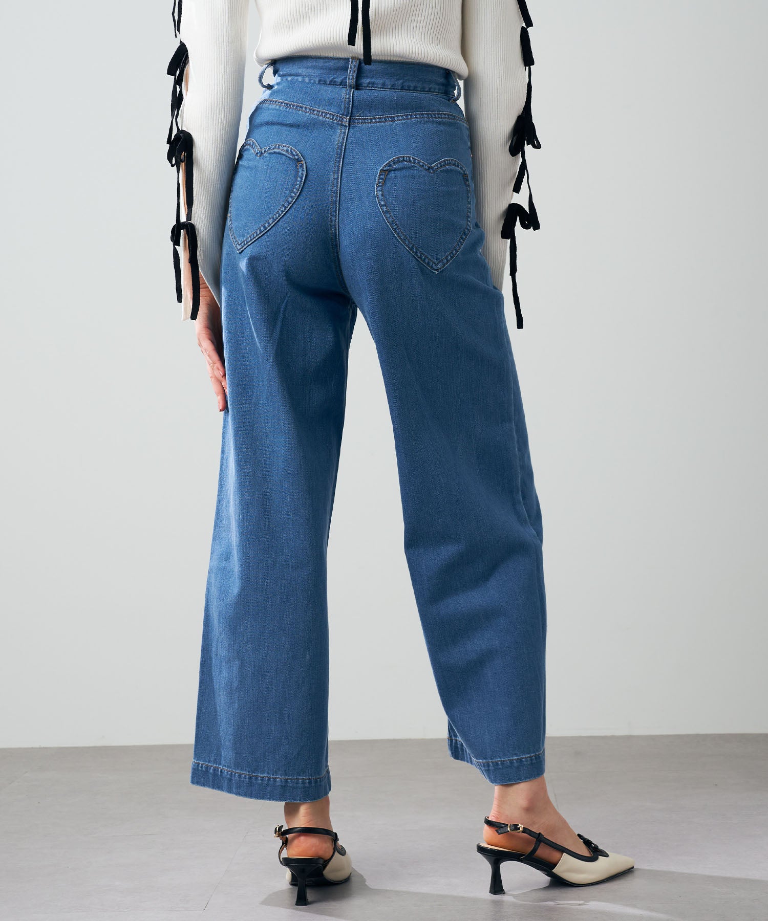 [Pre-order] Heart Pocket Denim Pants