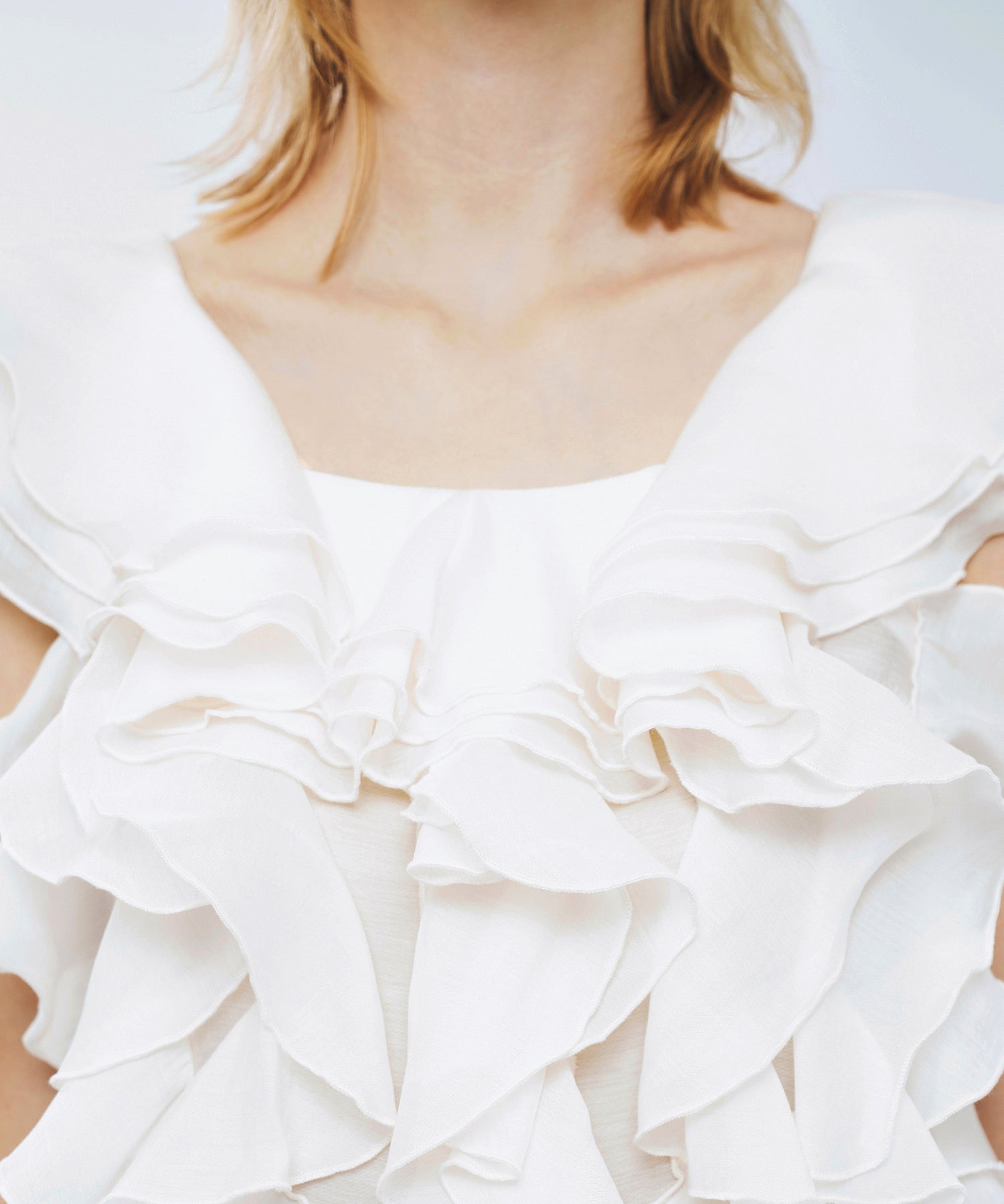 【予約】シアーフレアフリルブラウス