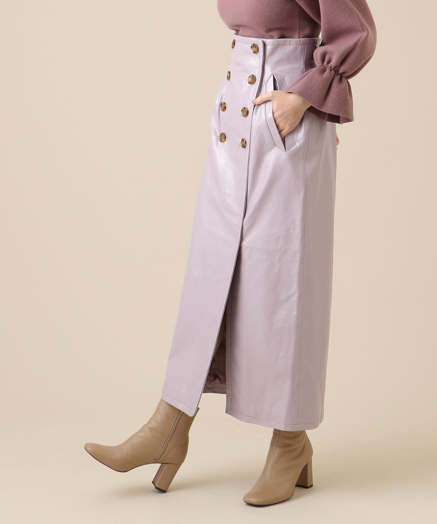 Patent leather long skirt