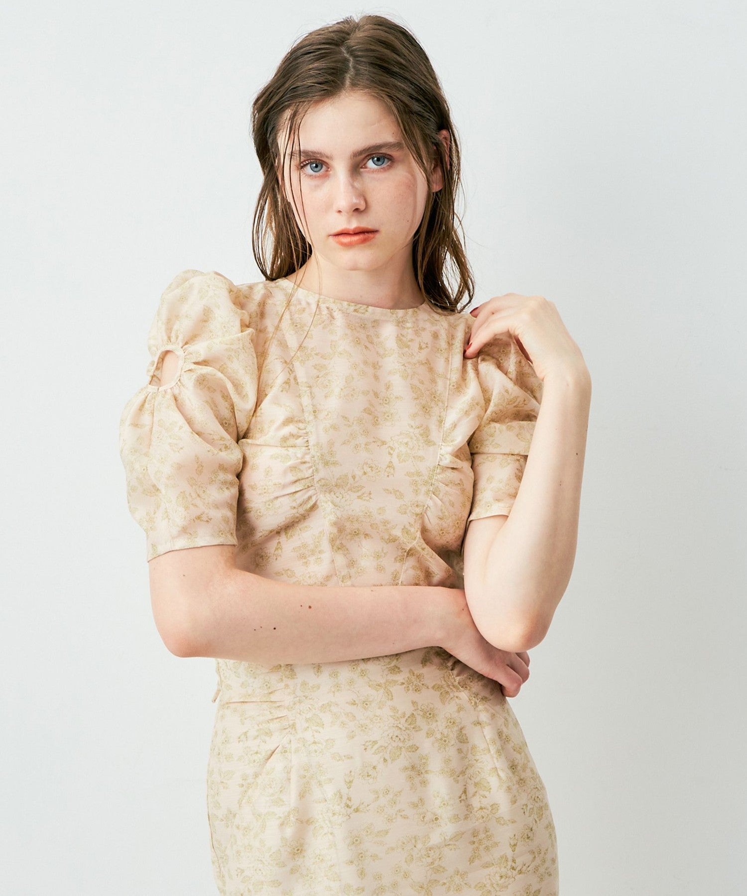 Pointier fleur blouse