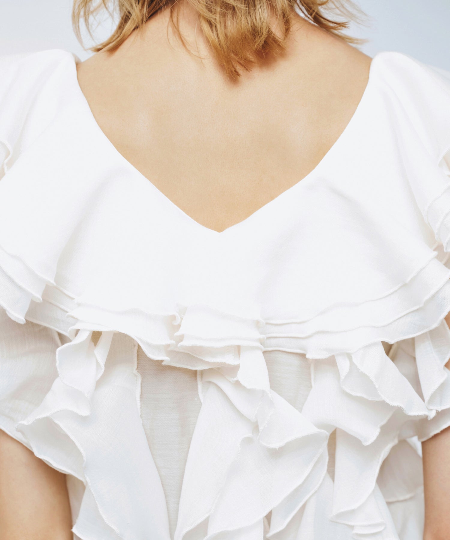 【予約】シアーフレアフリルブラウス