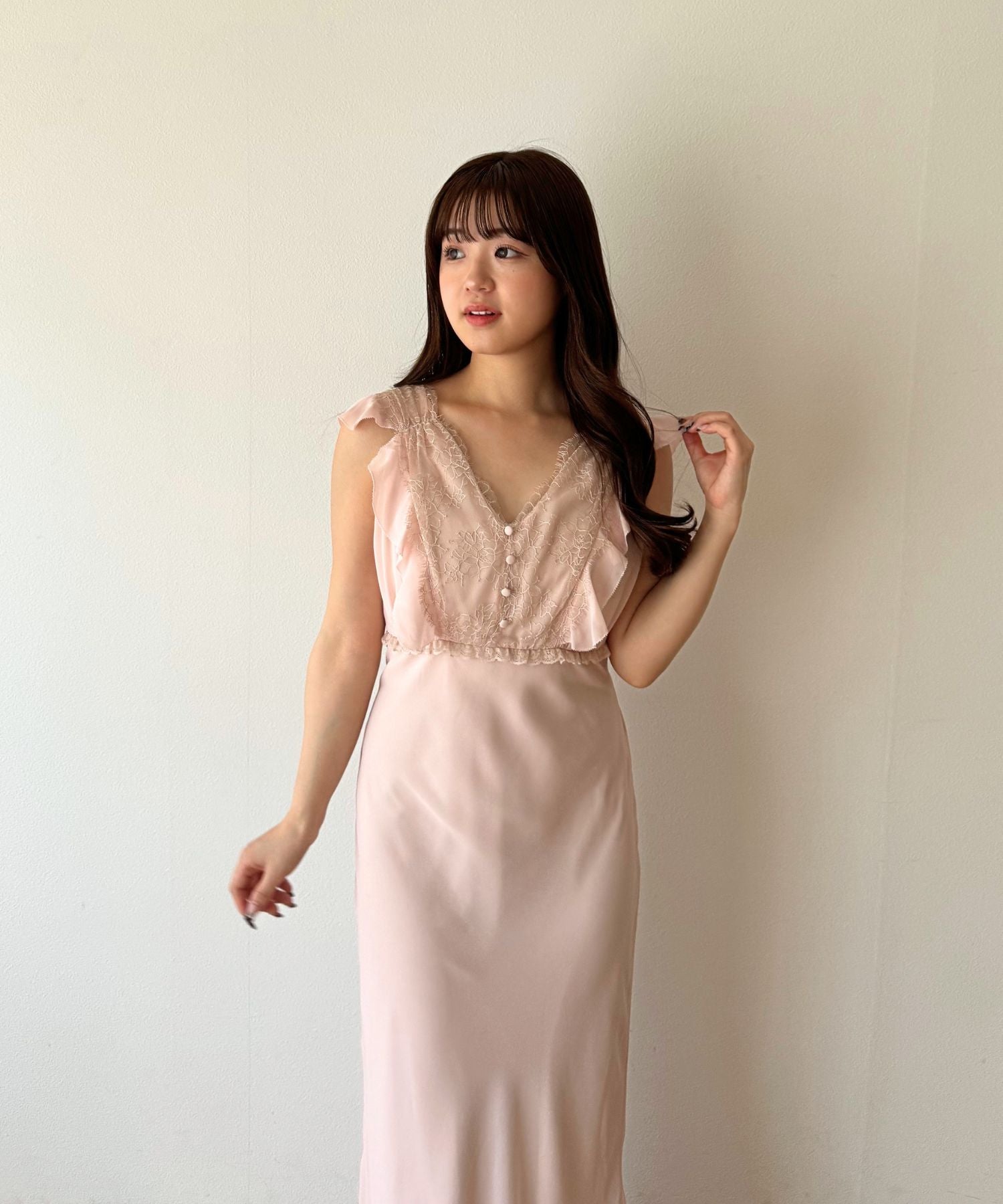 アイラッシュレースドッキングドレス