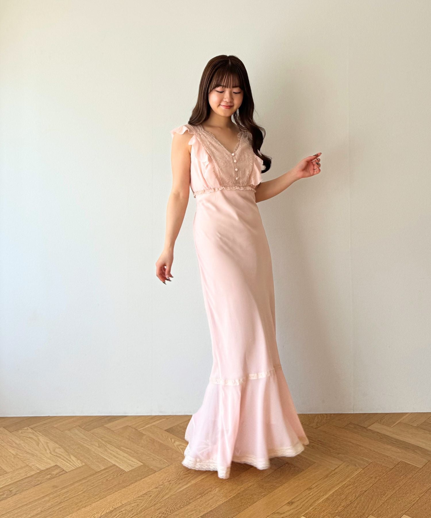 アイラッシュレースドッキングドレス