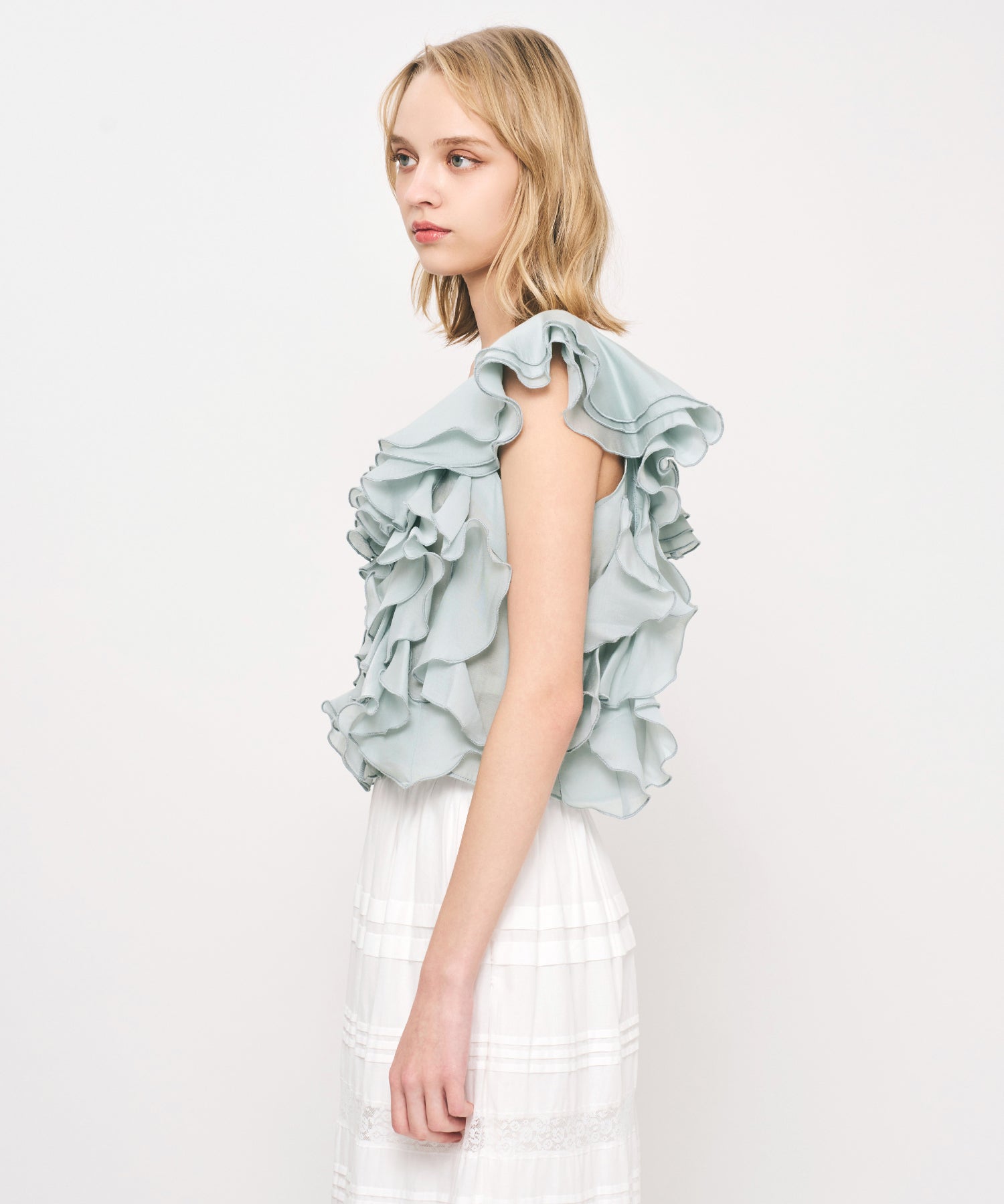 シアーフレアフリルブラウス