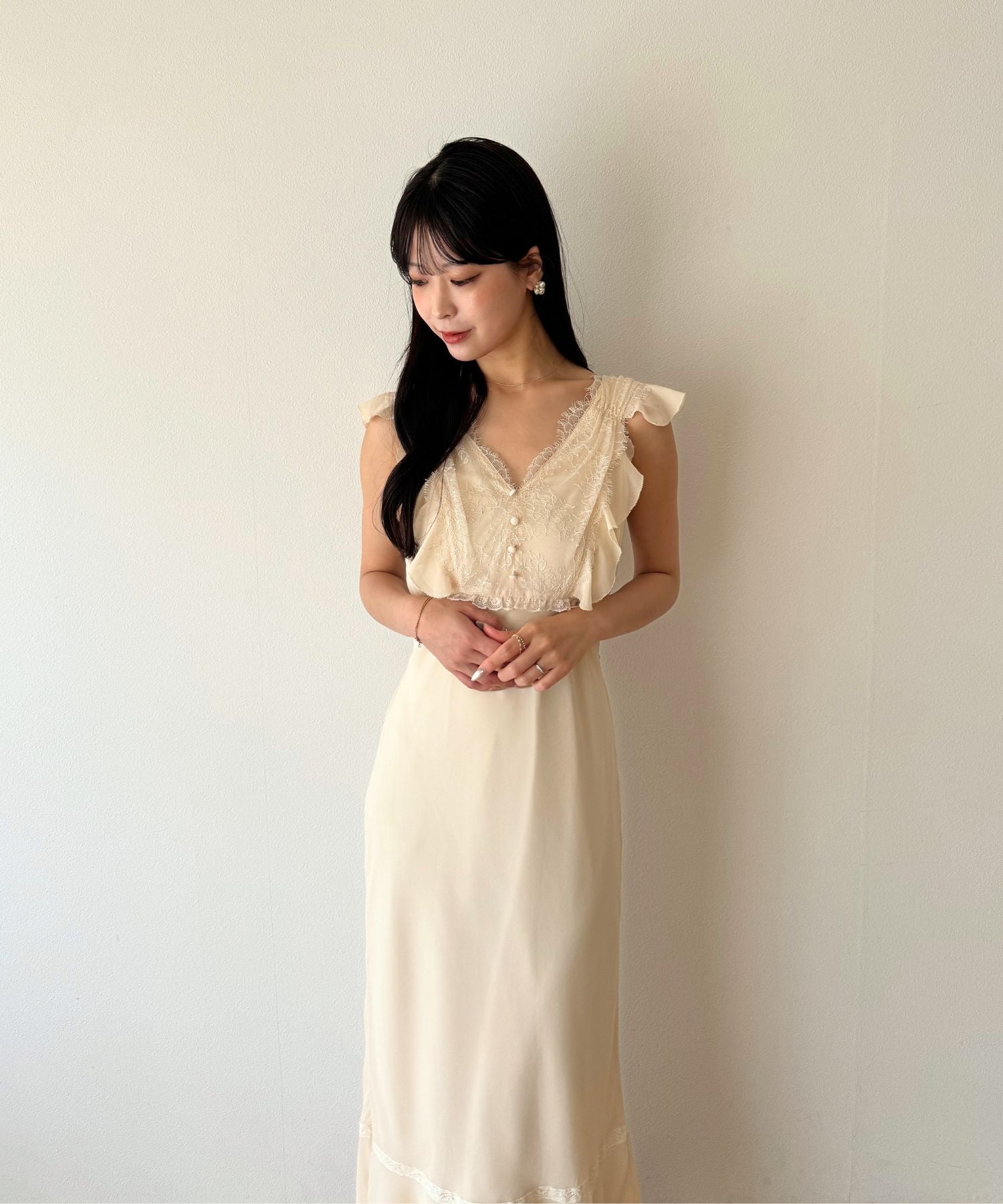 アイラッシュレースドッキングドレス