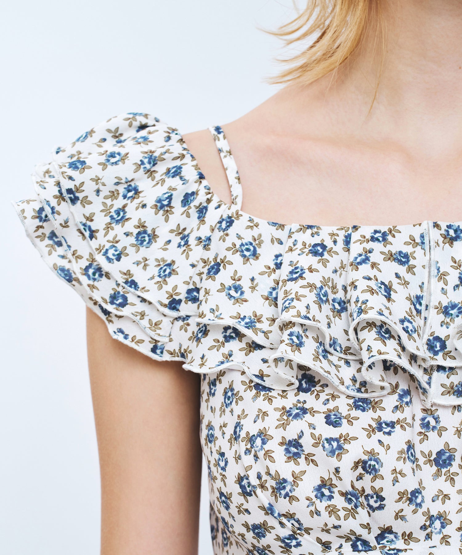 【予約】ローズフリル2wayオフショルブラウス