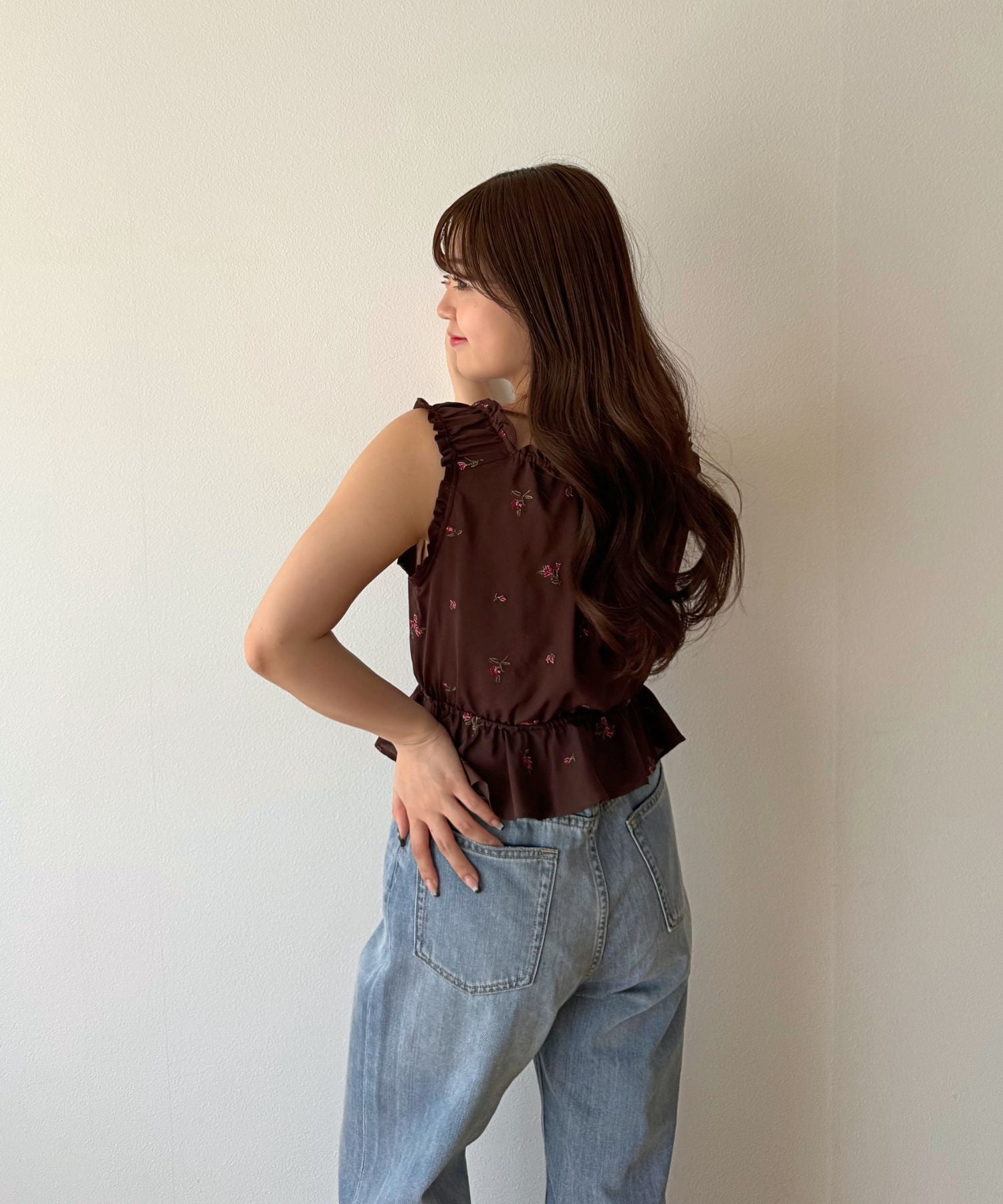 ローズ刺繍ギャザーブラウス