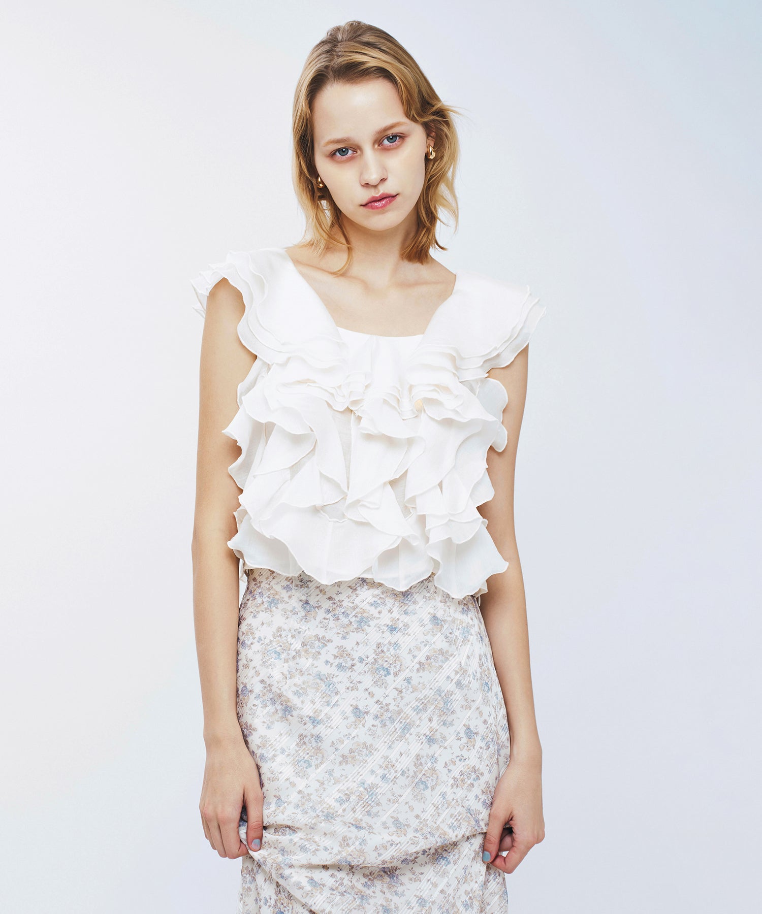 【予約】シアーフレアフリルブラウス