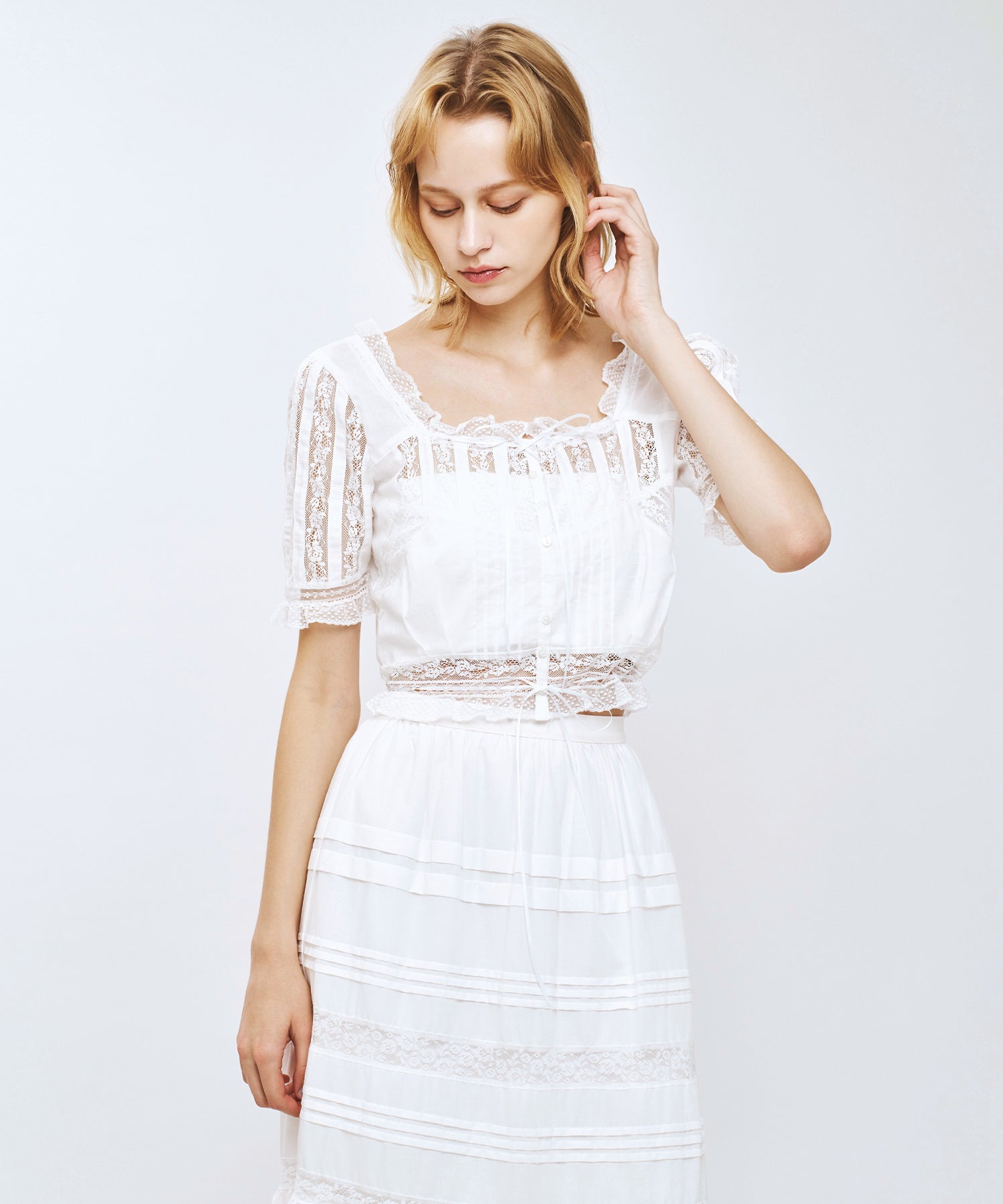 レースMIXヴィクトリアンブラウス