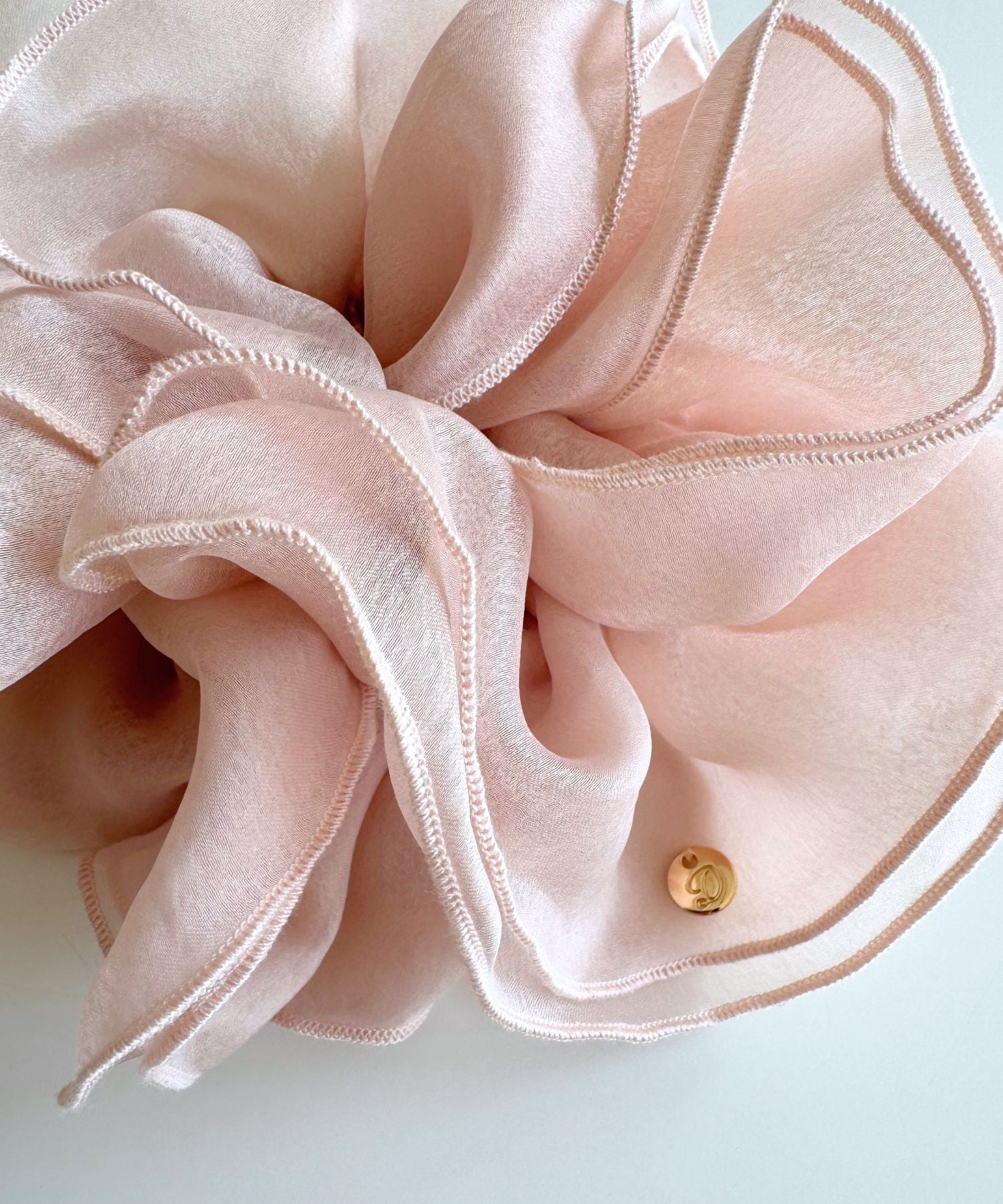 オーガンジーシュシュ