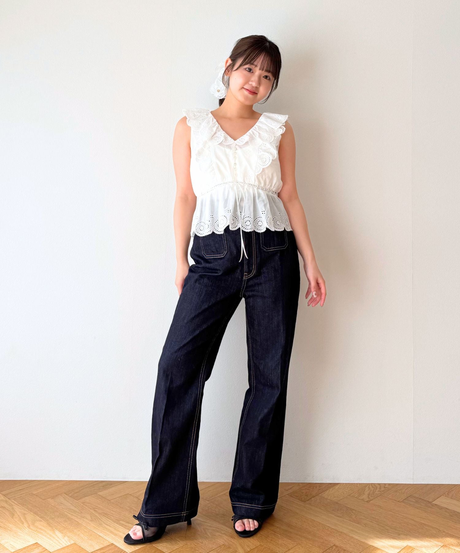 【新品未使用】DEICY コットンボイルフラワーブラウス コットンボイルフラワーブラウス