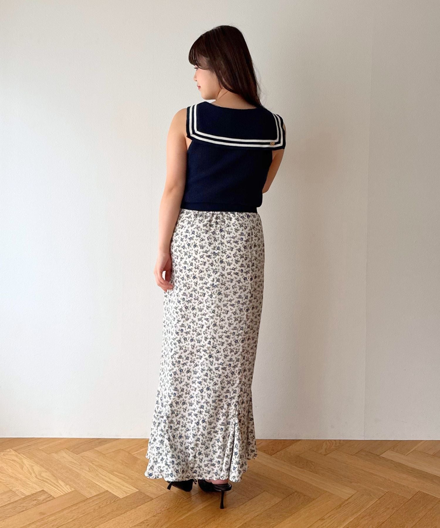 セーラーカラーマリンニット